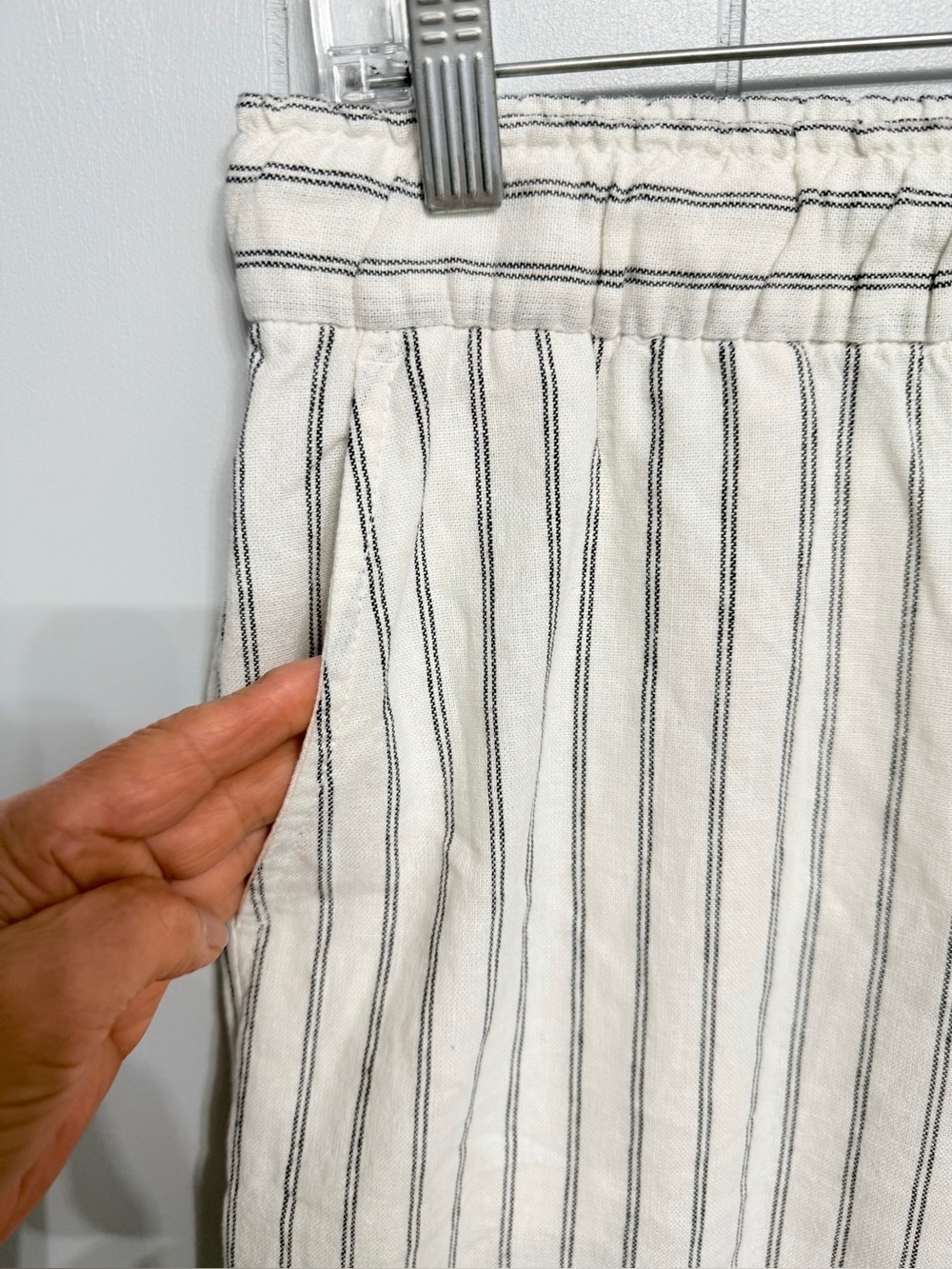GAP white Pants with Black Vertical Stripes - Picture 3 of 8